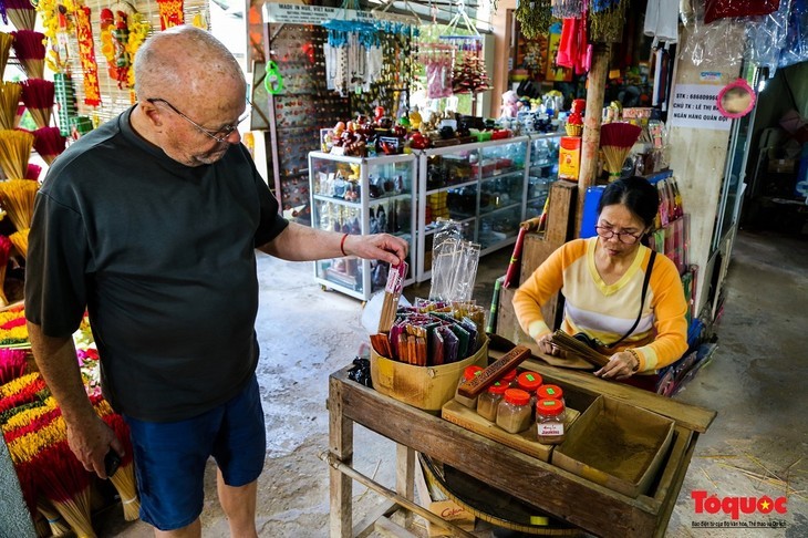 Thuy Xuan incense village presents a must-visit destination in Hue - ảnh 10